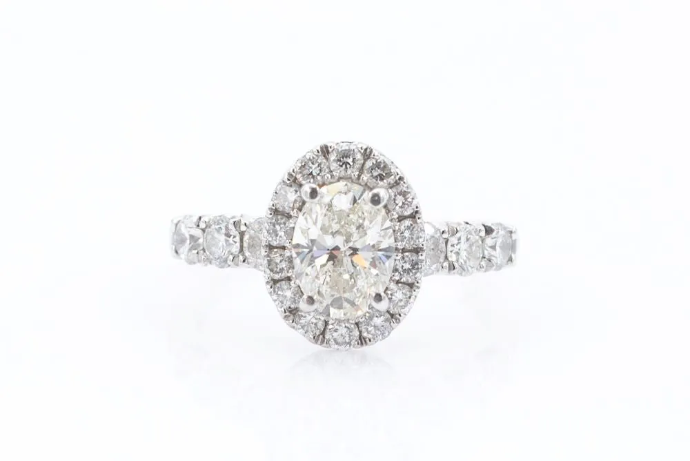 1.01 ct oval Engagement ring