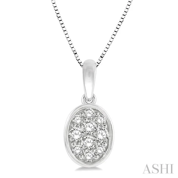 1/3 Ctw Oval Shape Round Cut Diamond Cluster Pendant With Chain in 14K White Gold