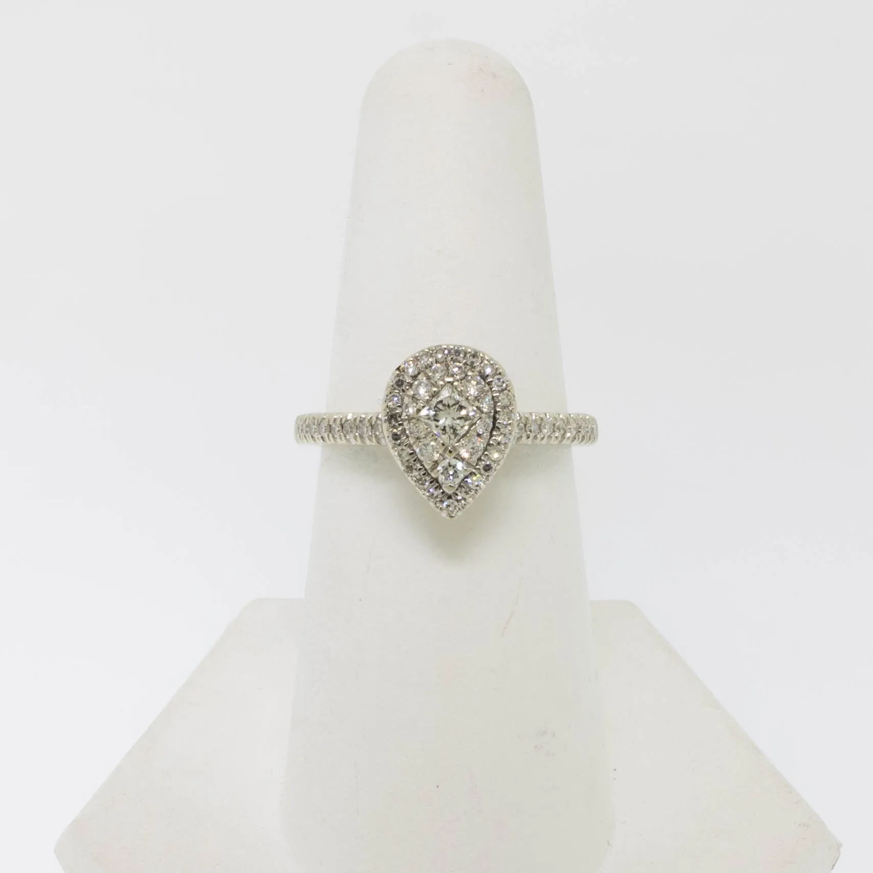 14K White Gold Pear Shaped Diamond Cluster Ring Size 6.75 Preowned Jewelry