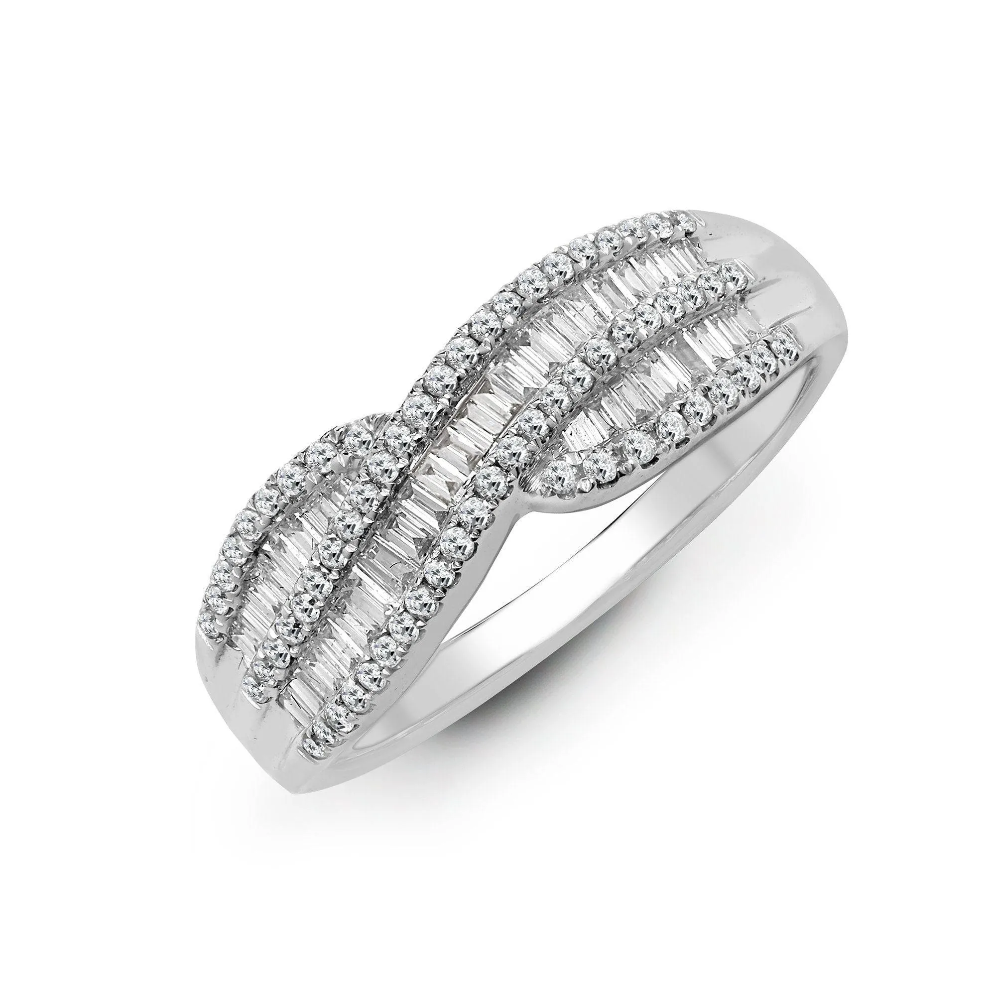 18ct White 0.69ct Diamond R.B.C & Baguette Ring