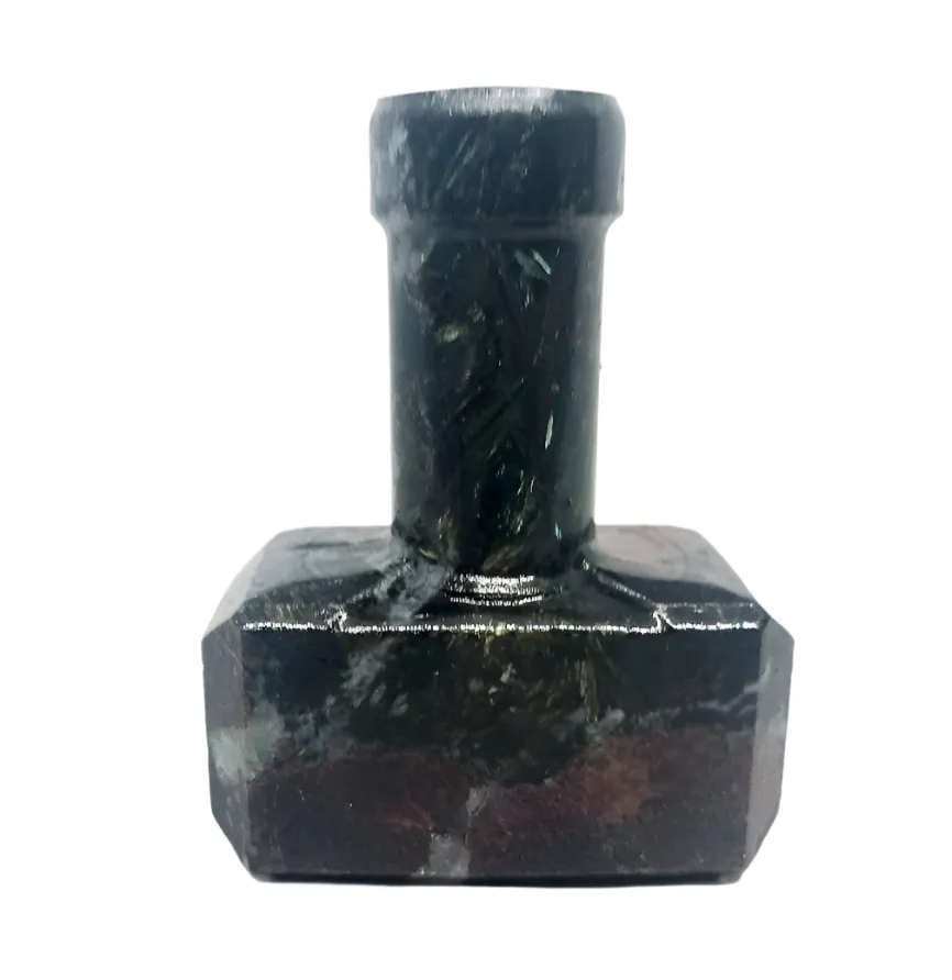 249G Firework Garnet Crystal Mjölnir