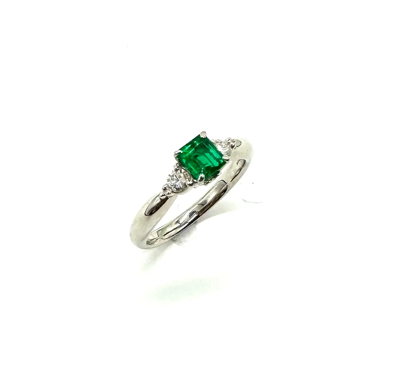 46 PT Emerald W/ 10 PTW Diamond Platinum RIng