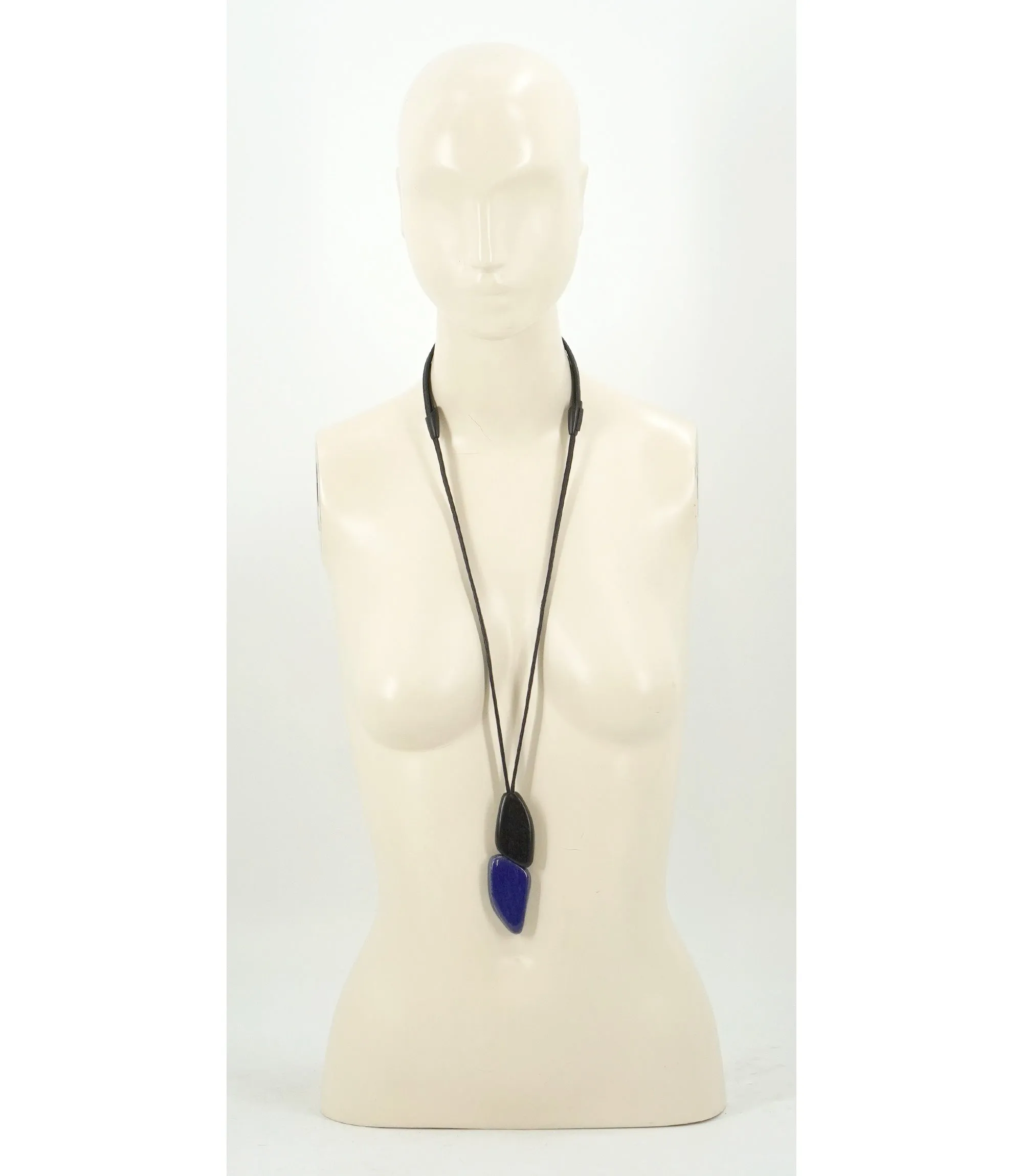 LAPIS LAZULI AND EBONY PENDANT