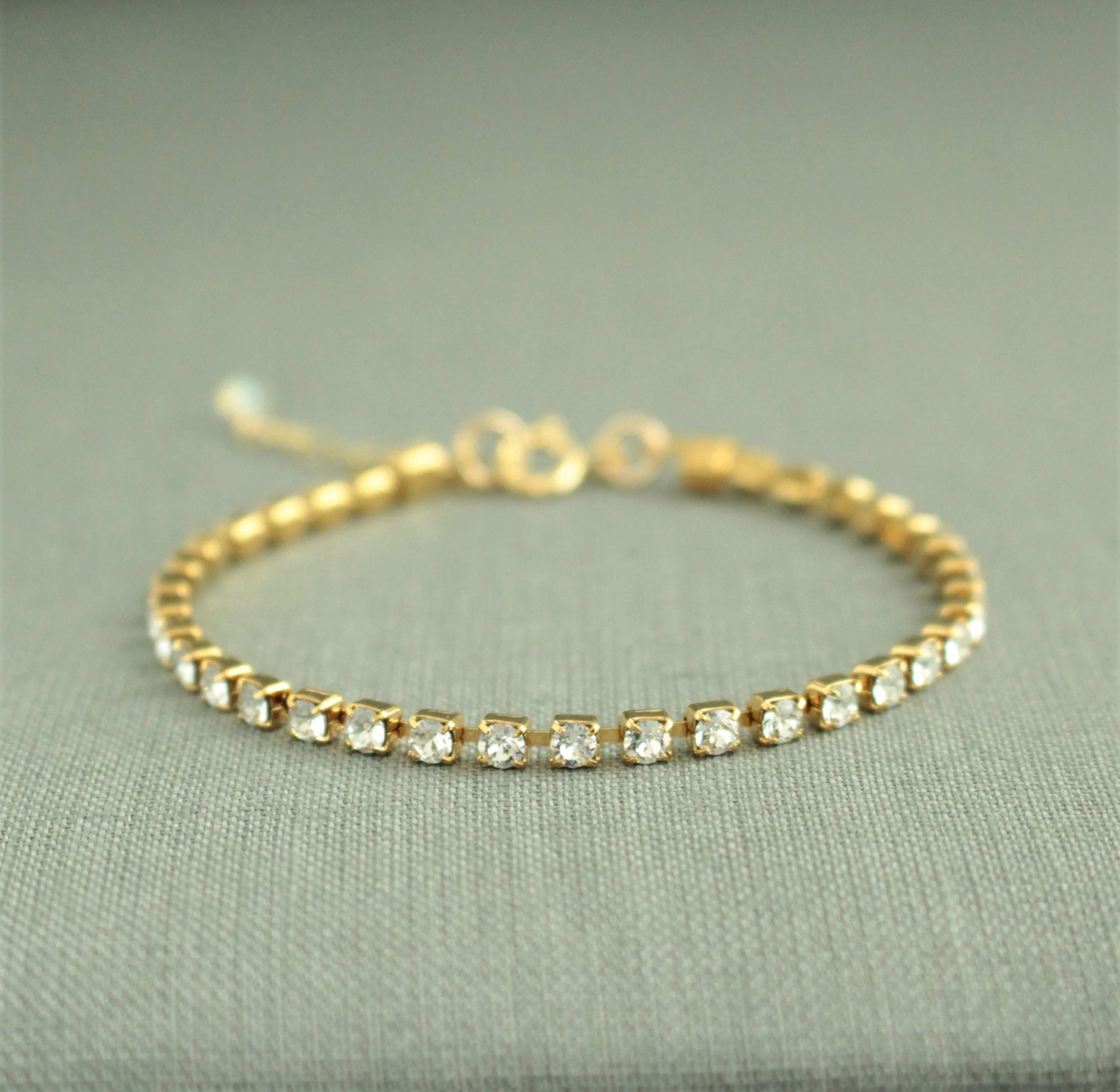 Minimalist Gold Crystal Bracelet