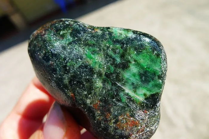 Natural Jade Rough Jadeite Raw (123g,5.4X4X3.8cm)