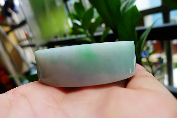 Natural Jade Rough Jadeite Raw (139g,5.7X1.7cm)