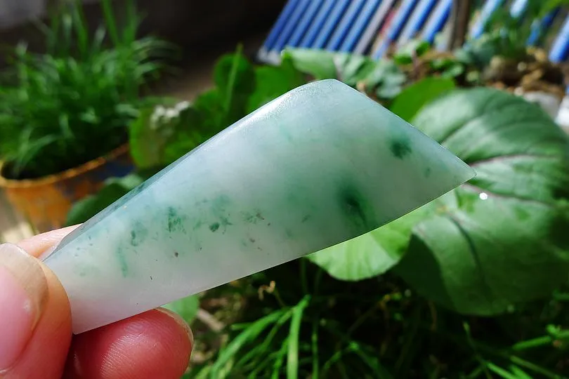 Natural Jade Rough Jadeite Raw (18g,6.2X2.3X0.5cm)