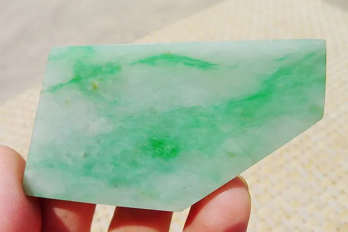 Natural Jade Rough Jadeite Raw (32g,6.3*2.8*0.45cm)