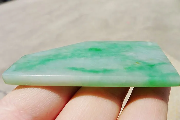 Natural Jade Rough Jadeite Raw (32g,6.3*2.8*0.45cm)