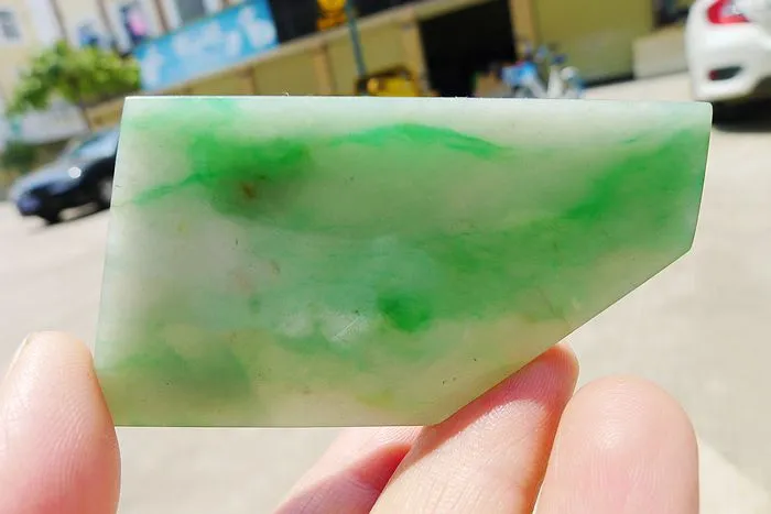 Natural Jade Rough Jadeite Raw (32g,6.3*2.8*0.45cm)