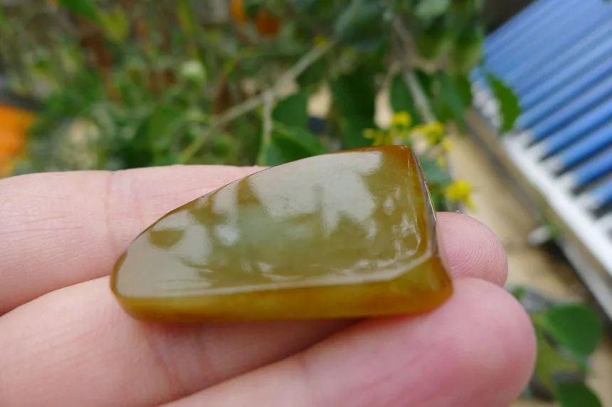 Natural Jade Rough Jadeite Raw S-82g