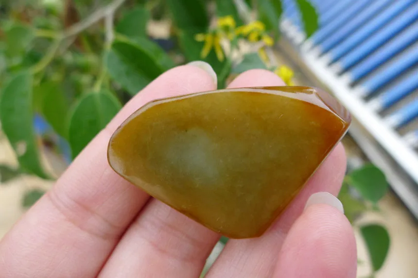 Natural Jade Rough Jadeite Raw S-82g