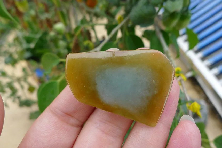 Natural Jade Rough Jadeite Raw S-82g