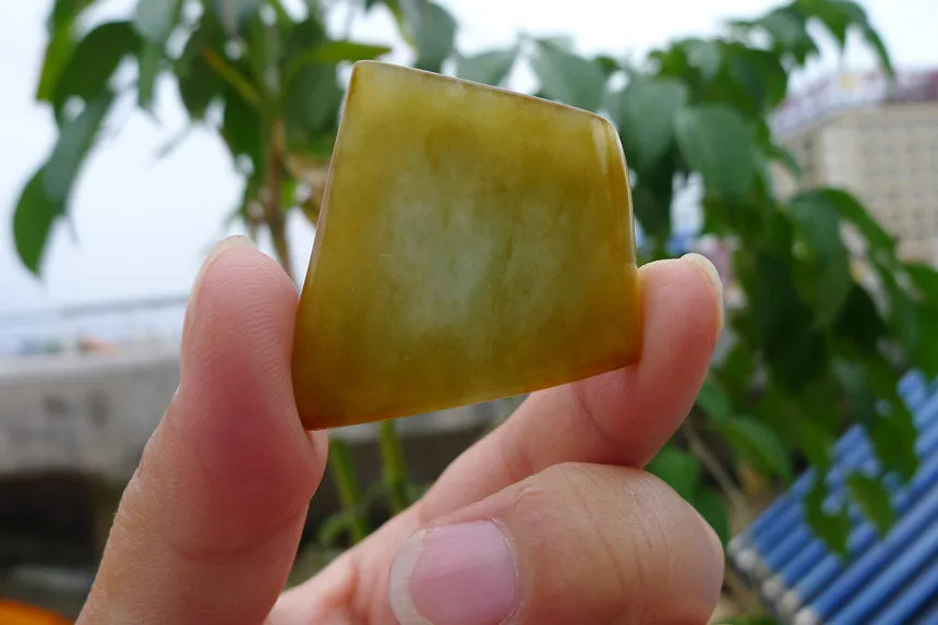 Natural Jade Rough Jadeite Raw S-82g