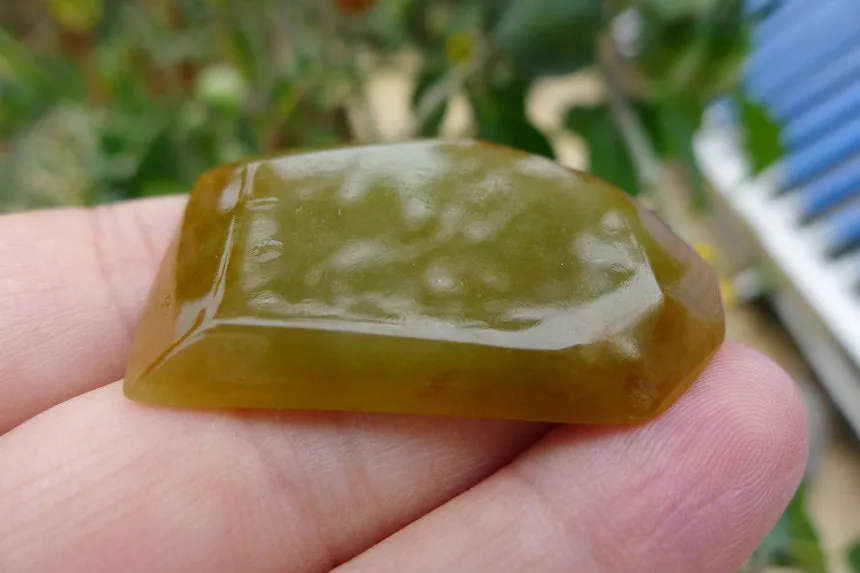 Natural Jade Rough Jadeite Raw S-82g