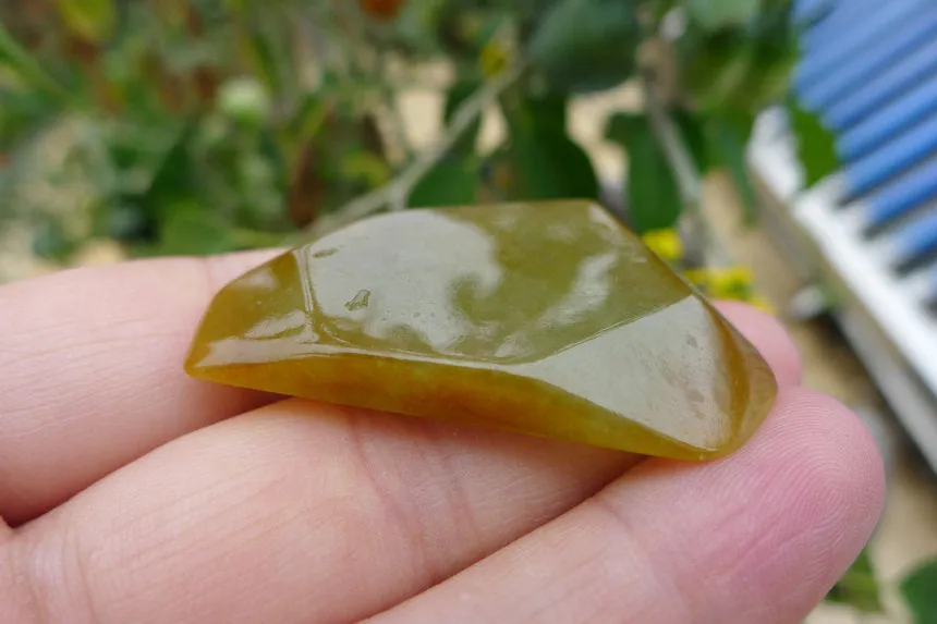 Natural Jade Rough Jadeite Raw S-82g