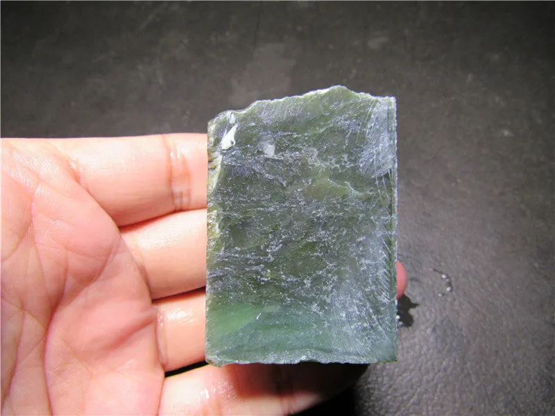 Natural Kunlun Jade Rough Nephrite Raw (112.73g, 52X39X19mm)