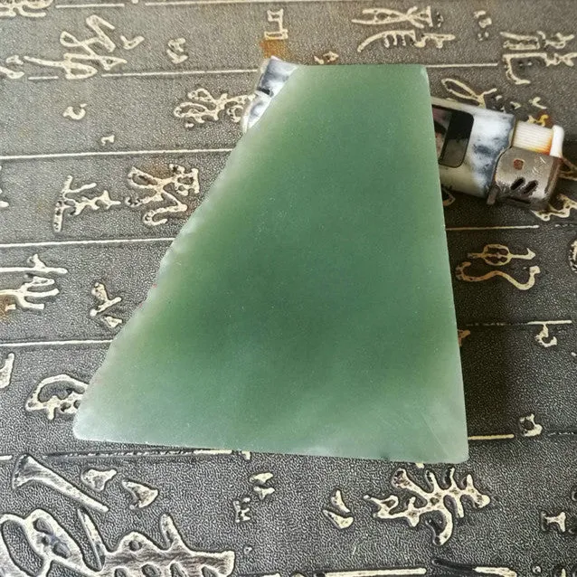 Natural Kunlun Jade Rough Nephrite Raw (208g, 9X8X3cm)