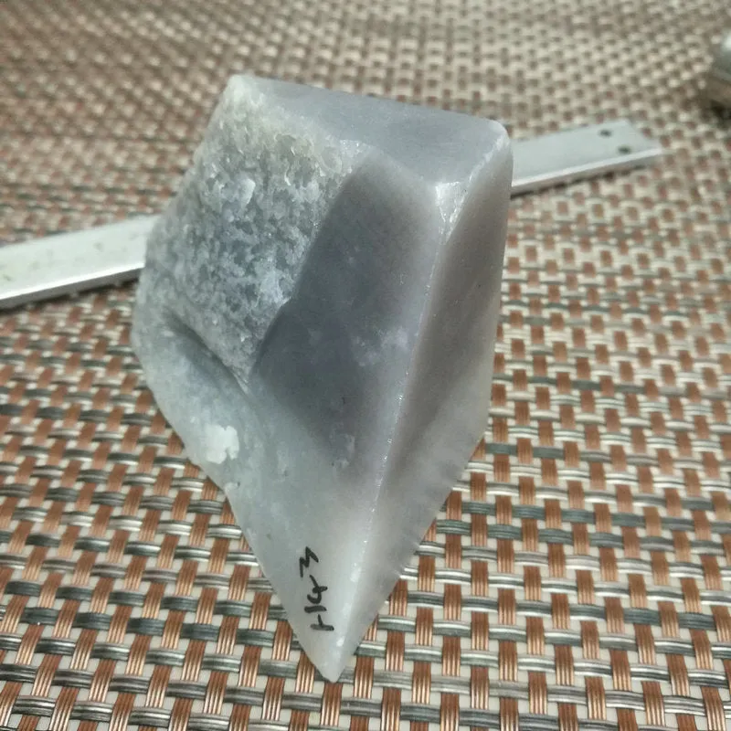 Natural Kunlun Jade Rough Nephrite Raw (215g, 6.5X5.5X5cm)