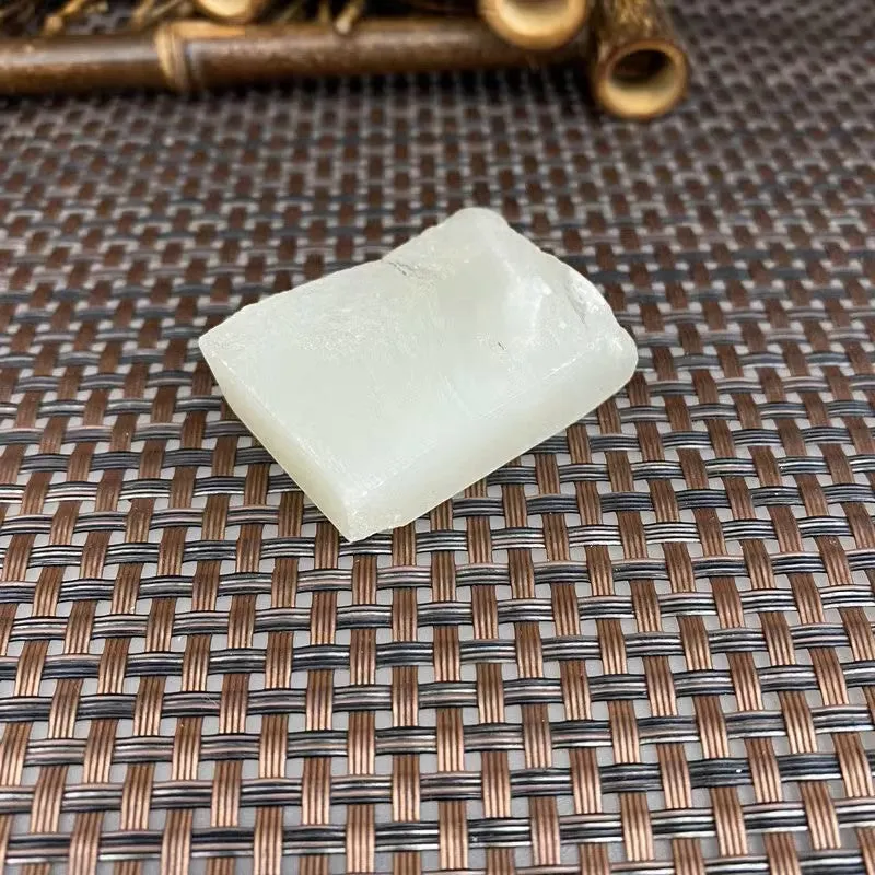 Natural Kunlun Jade Rough Nephrite Raw (36g,3.6X2.6X1.2cm)