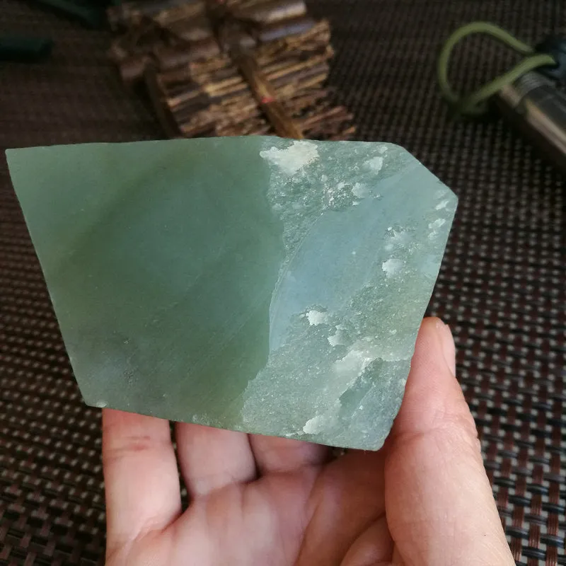 Natural Kunlun Jade Rough Nephrite Raw (411g, 8X4.5X3.5cm)