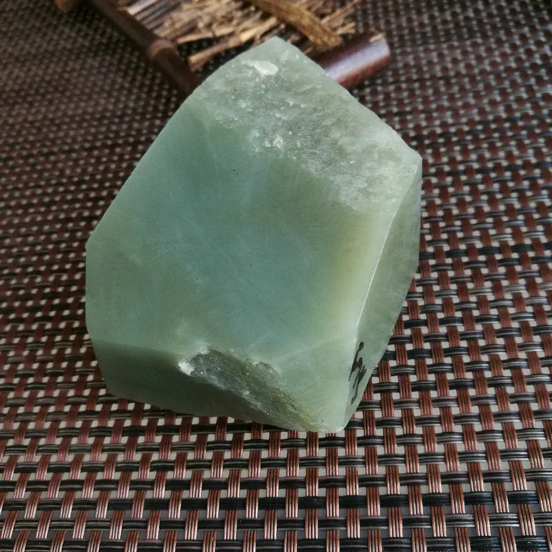 Natural Kunlun Jade Rough Nephrite Raw (411g, 8X4.5X3.5cm)