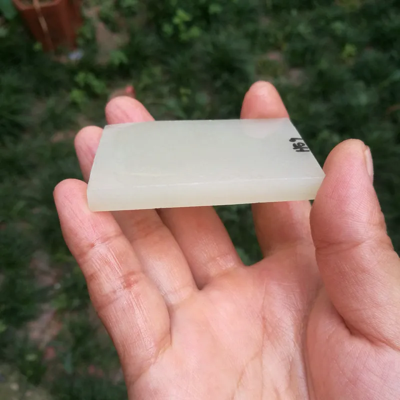 Natural Kunlun Jade Rough Nephrite Raw (53g, 6X4cm)