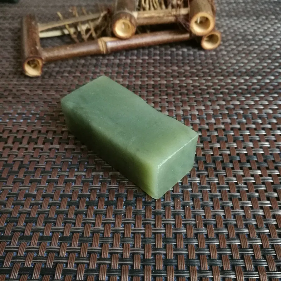 Natural Kunlun Jade Rough Nephrite Raw (6.7x2.6x2.3cm)