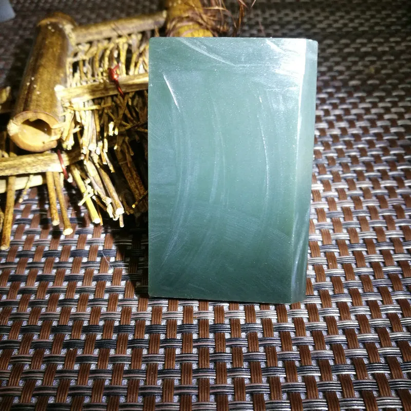 Natural Kunlun Jade Rough Nephrite Raw (70g,6.4X4X0.9cm)