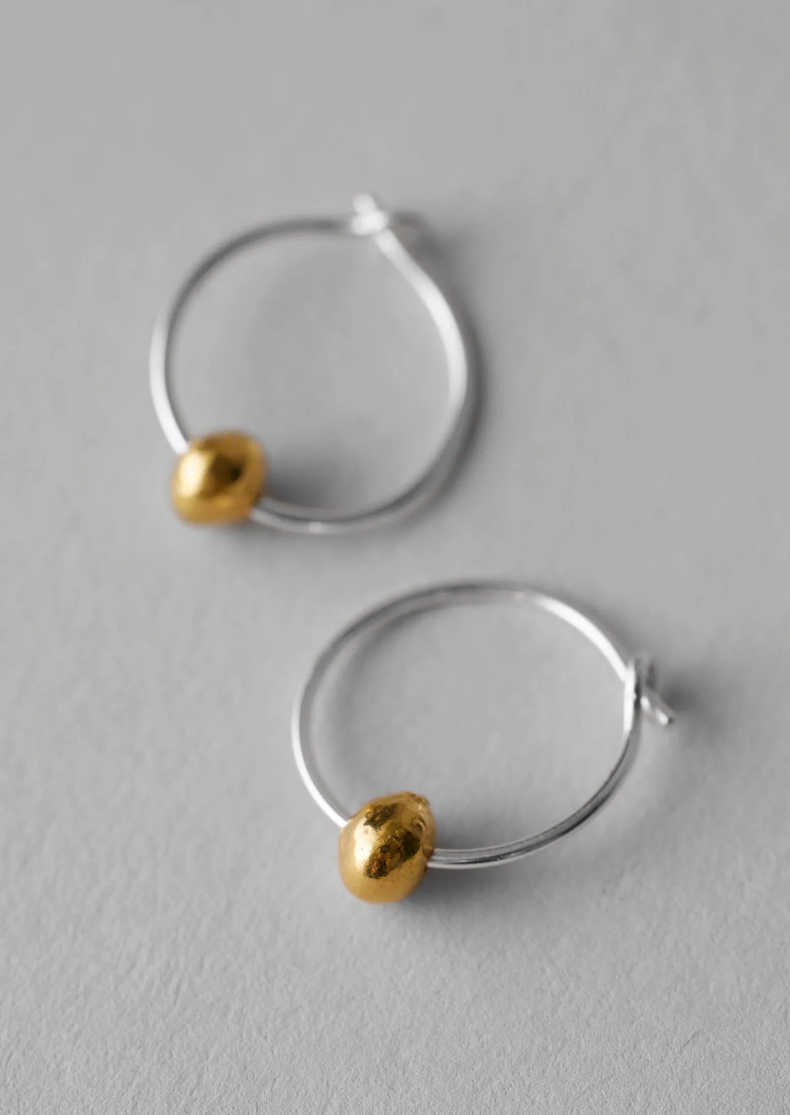 Sally Lacock Seed Hoop Earrings | Silver/Gold