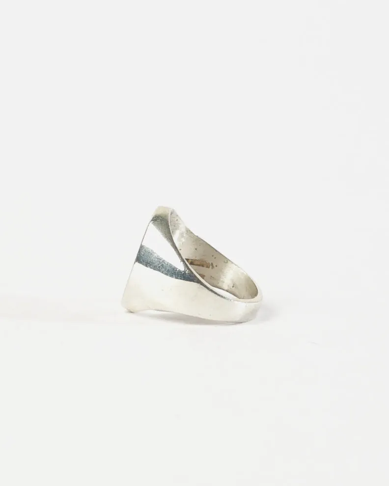 Silver Signet Ring / size: 8