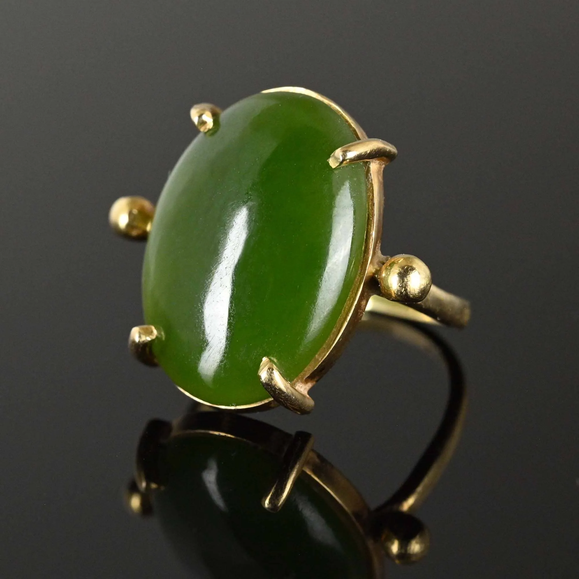 Vintage Gold Green Jade Cabochon Statement Ring